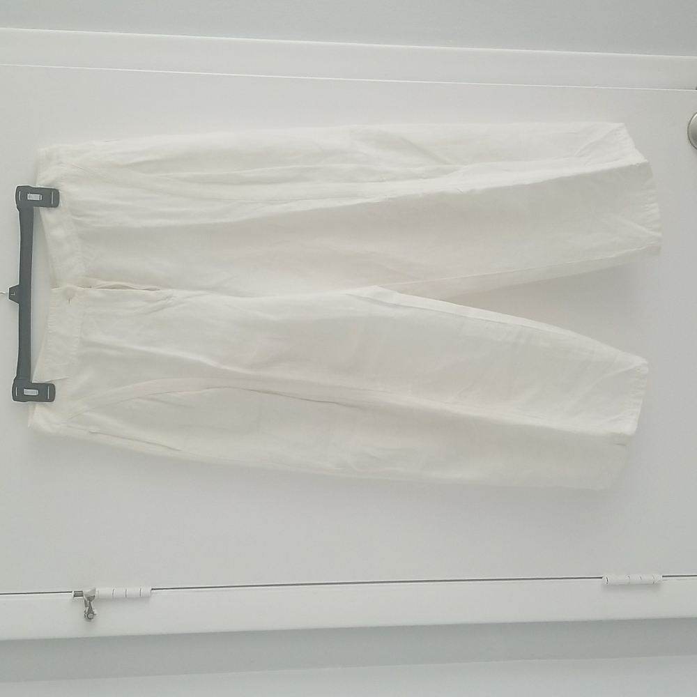 CANNISSE BALSAMEA BRAND NEW LINEN PANTS.